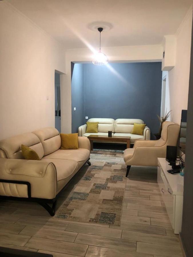 Home Center Korça Exteriör bild